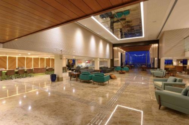 Vogal Luxury Beach Hotel & Spa